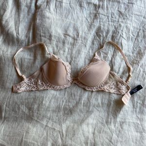 Natori Feathers plunge Tshirt bra 32C nude never worn